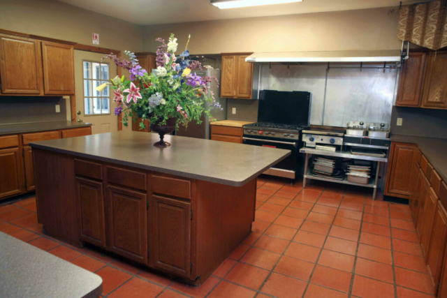 12 Ruby Ranch Lodge Commercial Kitchen 640x480 